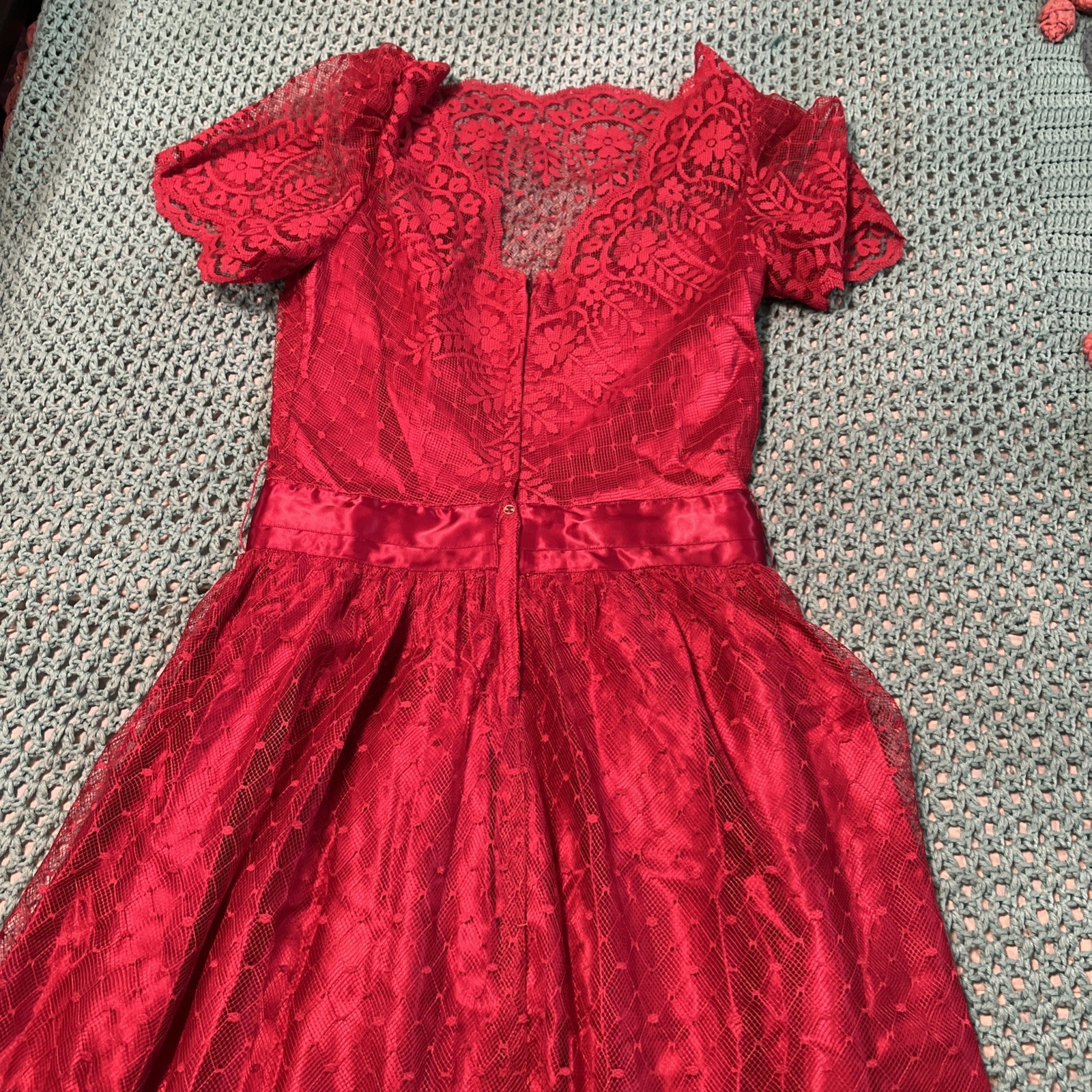 Vintage 1970s (?) Formal Burgundy Lace Over Satin Maxi Dress Junior Sz 13/14