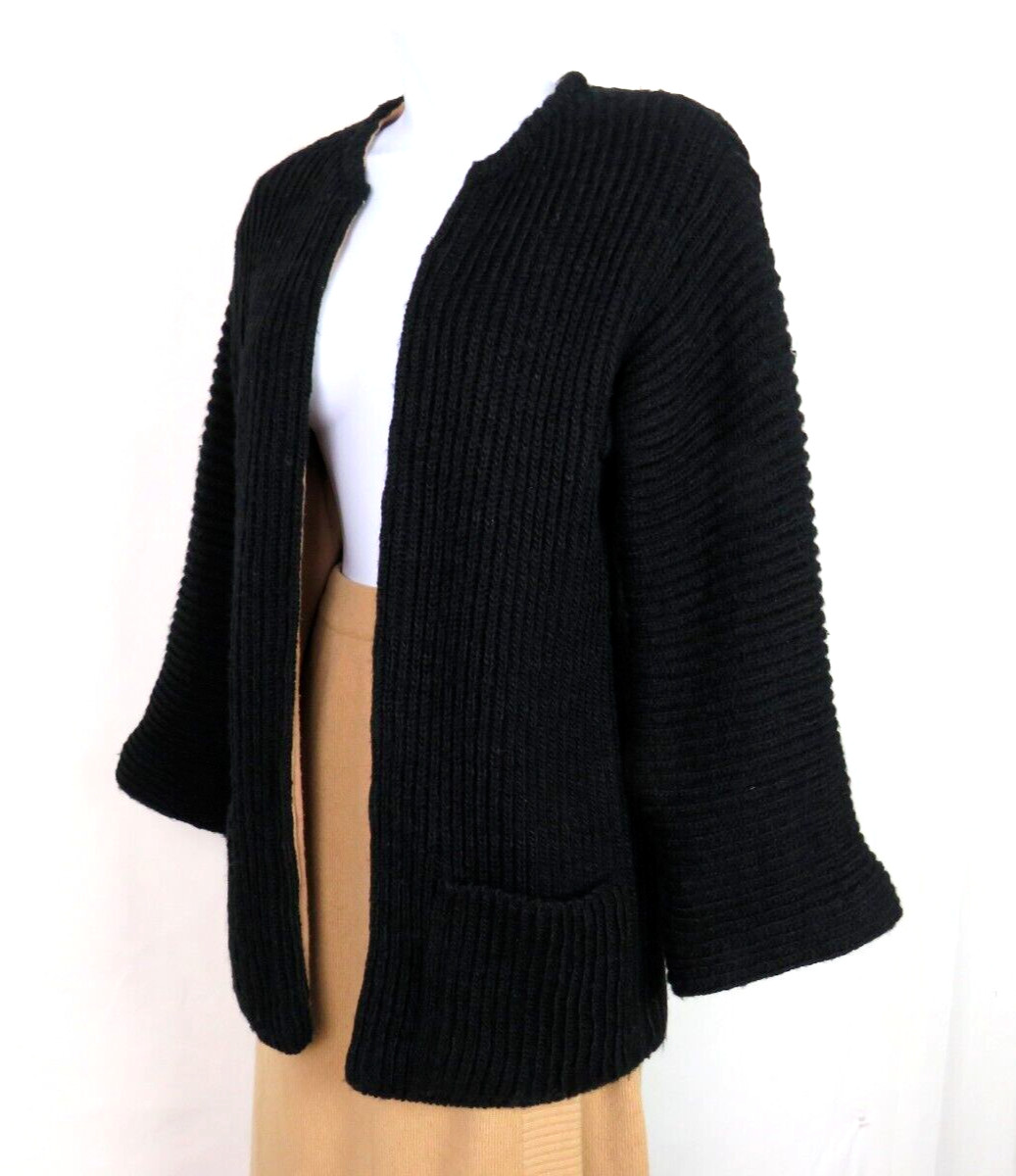 GUCCI BLACK SWEATER & TAN SKIRT VTG 1970s GENUINE CASHMERE SIZE 4 US 40 ITALY