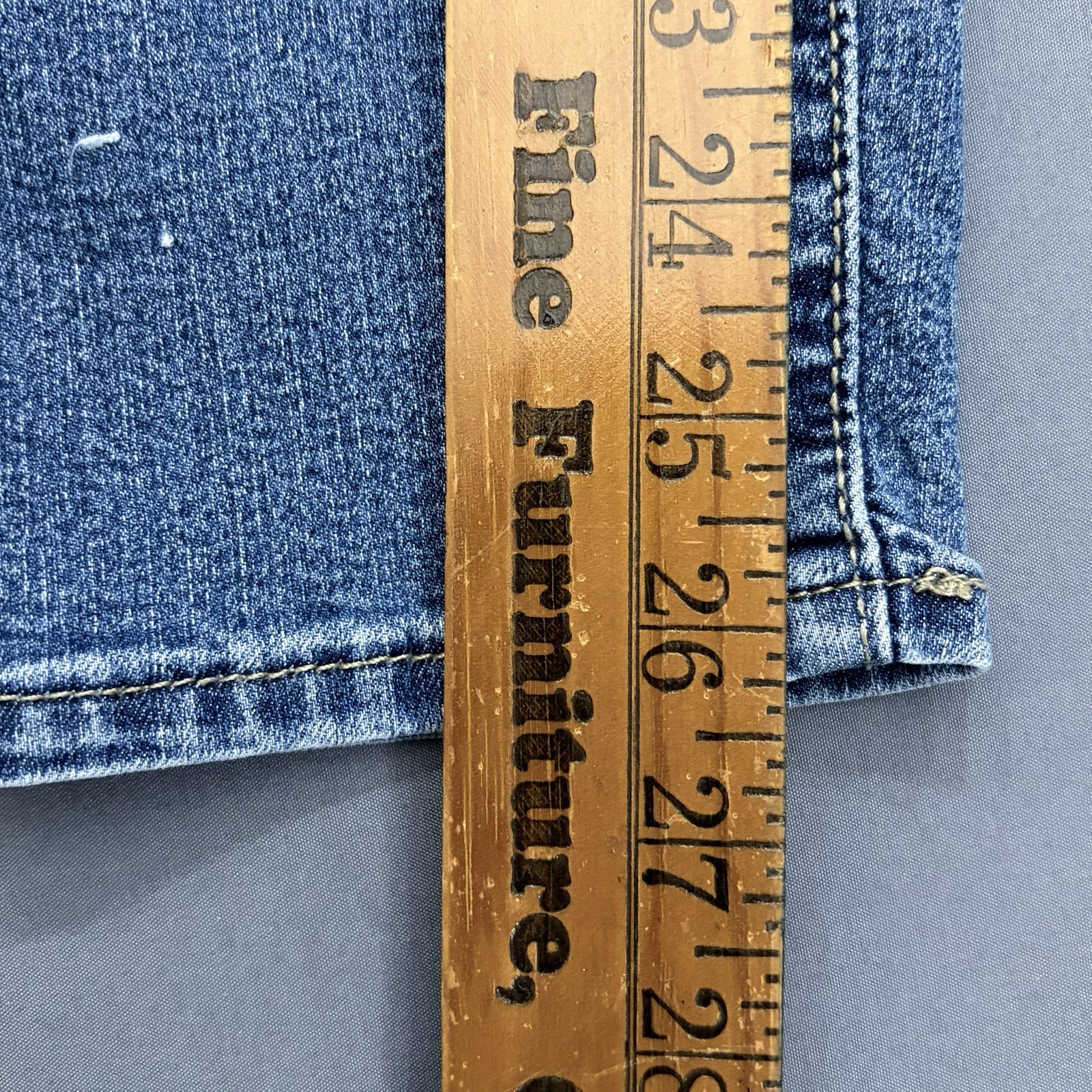 Levi Strauss Women’s 32×30 Mid-Rise Skinny Blue Jeans