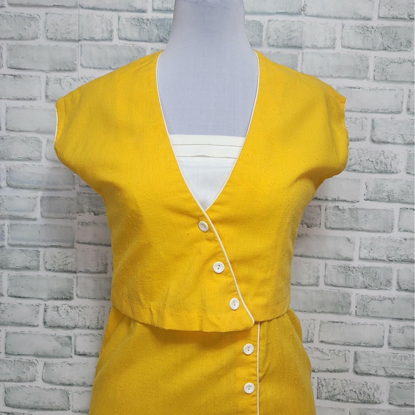 Vintage 80s Trivia Charms Hollywood Yellow White Two Piece Dress Jacket Set