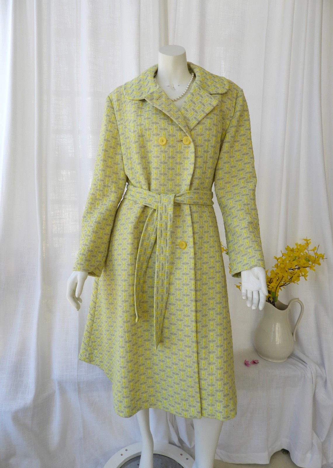 Vtg 1960’s Ladies Psychedelic Spring Coat Neon Yellow, Cadet Blue Sears sz M