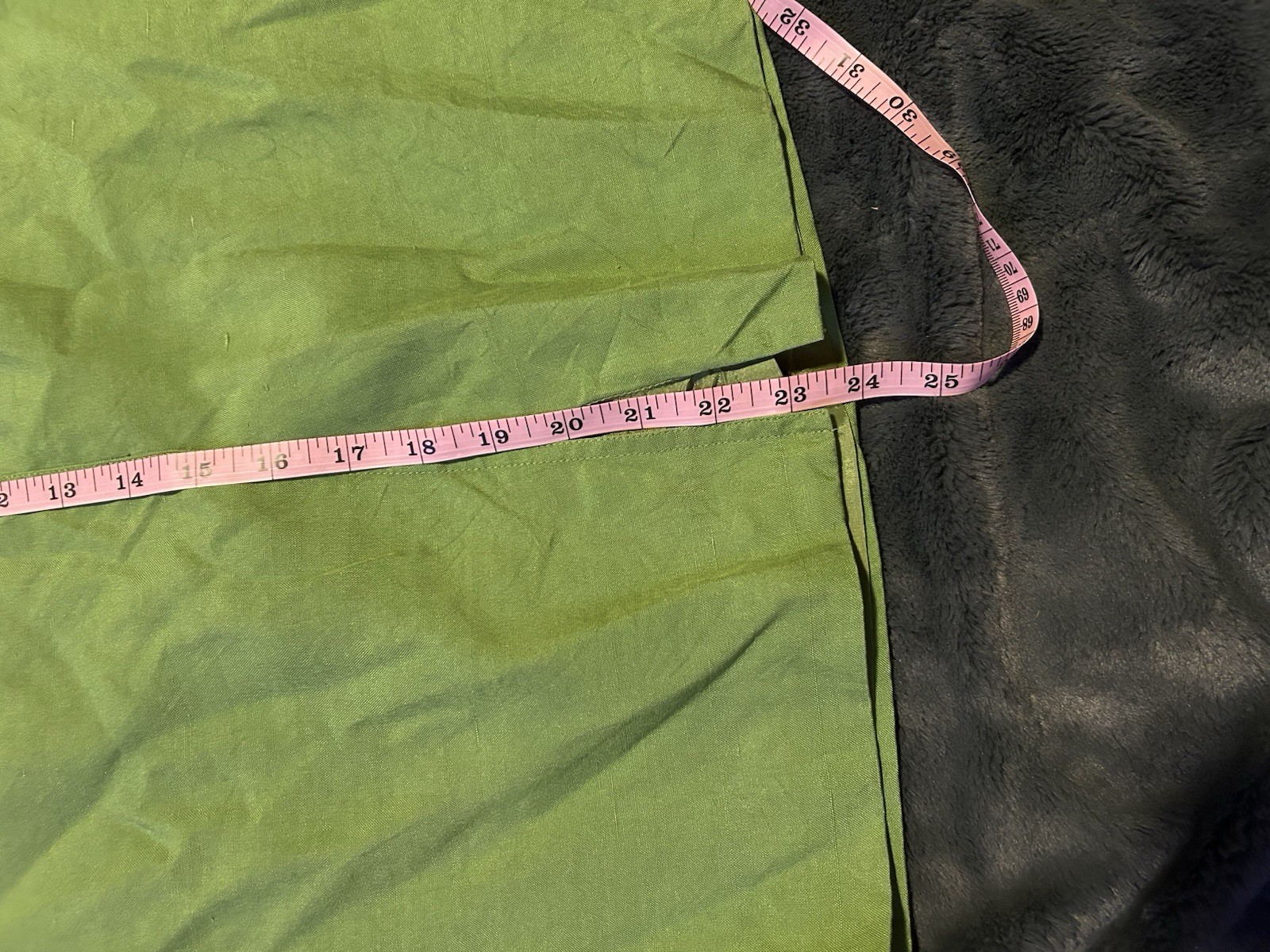 VINTAGE WORTH Green Silk Skirt With Zipper And Pockets Size 6