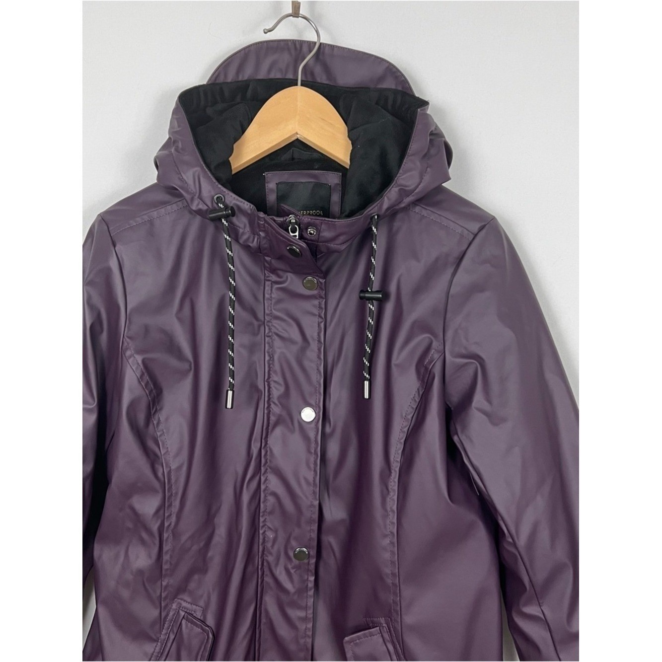 Weatherproof Women’s Hooded Rain Slicker Jacket Plum Size Small