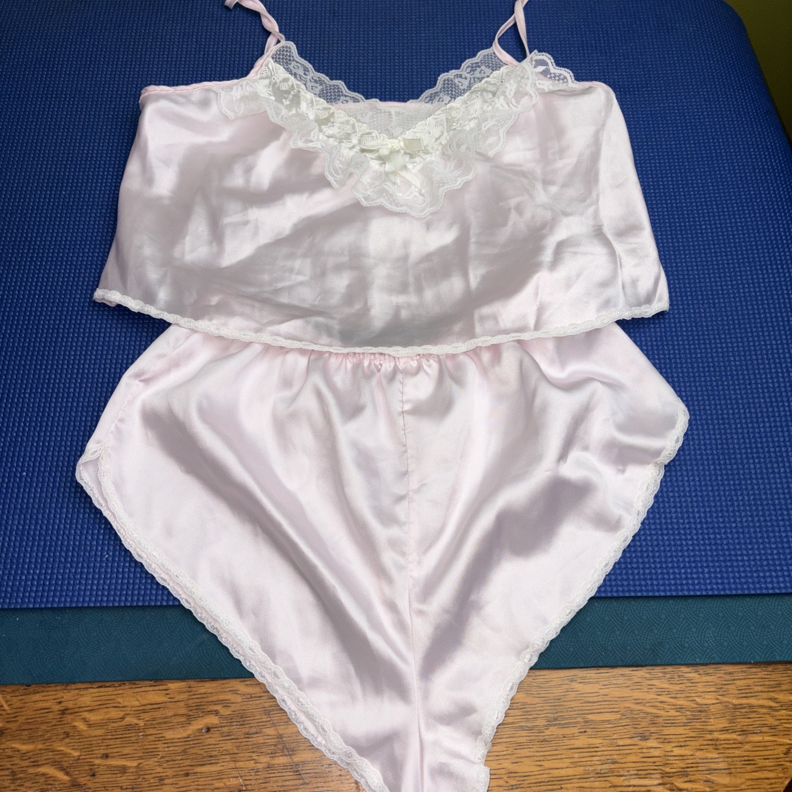 Vtg Glencraft 2- piece babydoll cami/shorties pink Large Lace Bow ILGWU USA