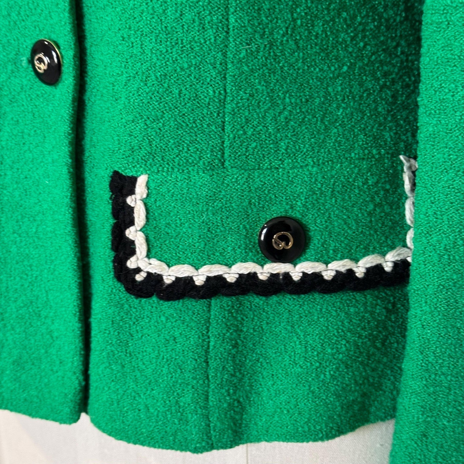 Vintage St John green Santana knit blazer with black and white knit trim
