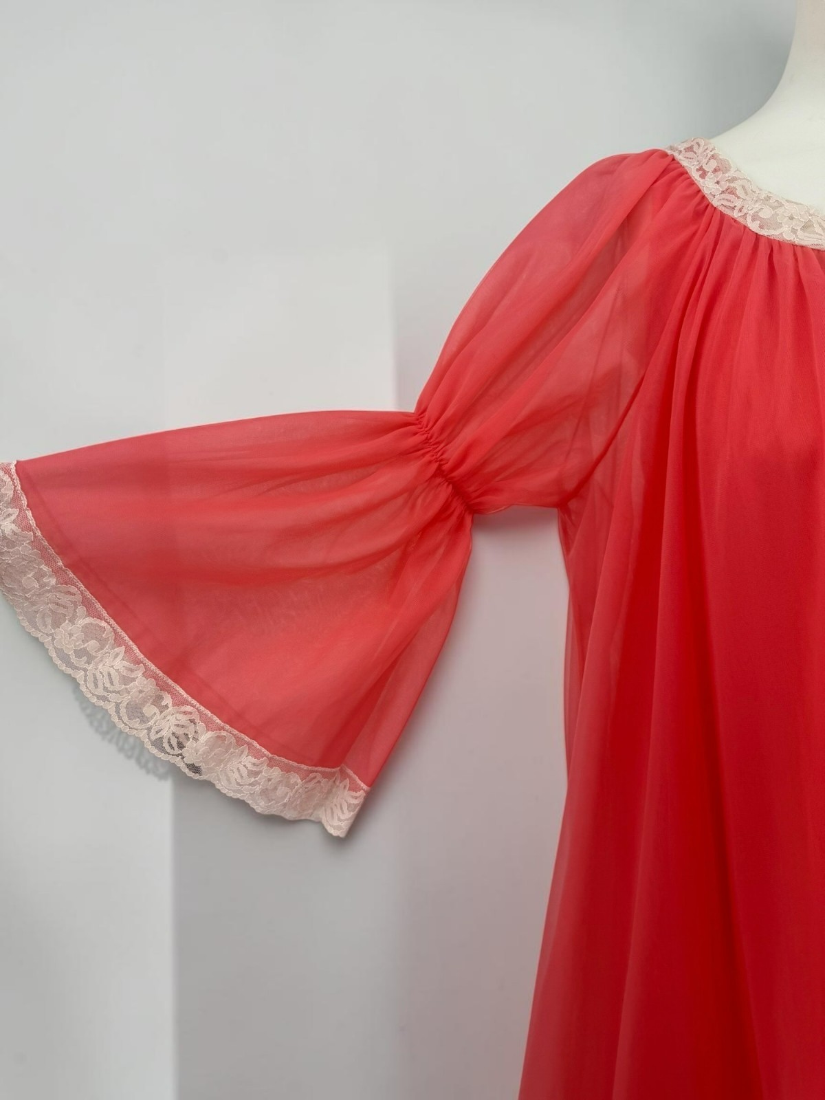 VTG L/XL Miss Elaine Coral Db Sheer Chiffon Peignoir Robe Nightgown Set Bell Slv