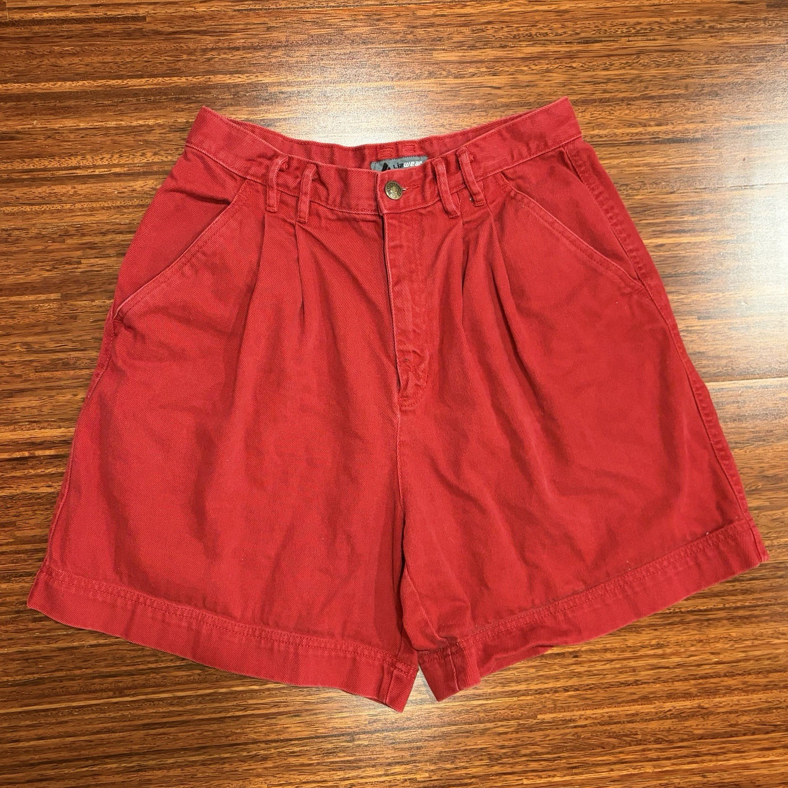 Vintage Lizwear Red High Waisted Pleated Cotton Shorts Mom 10 90s Retro preppy