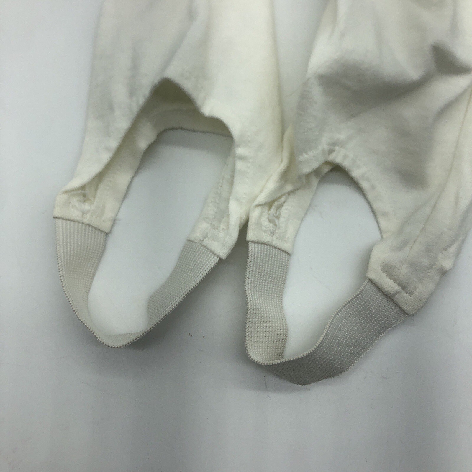 Simply basic brand white stirrup pants size large vintage 1980’s