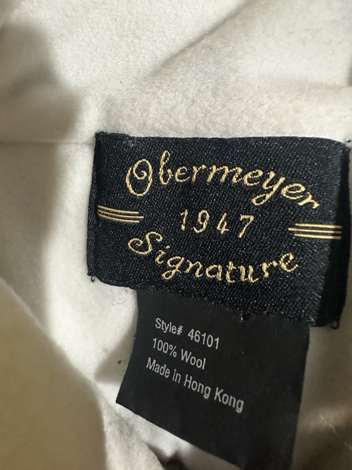 Women’s Vintage Obermeyer Wool 1947 Signature Sweater With Unique Clasp RARE