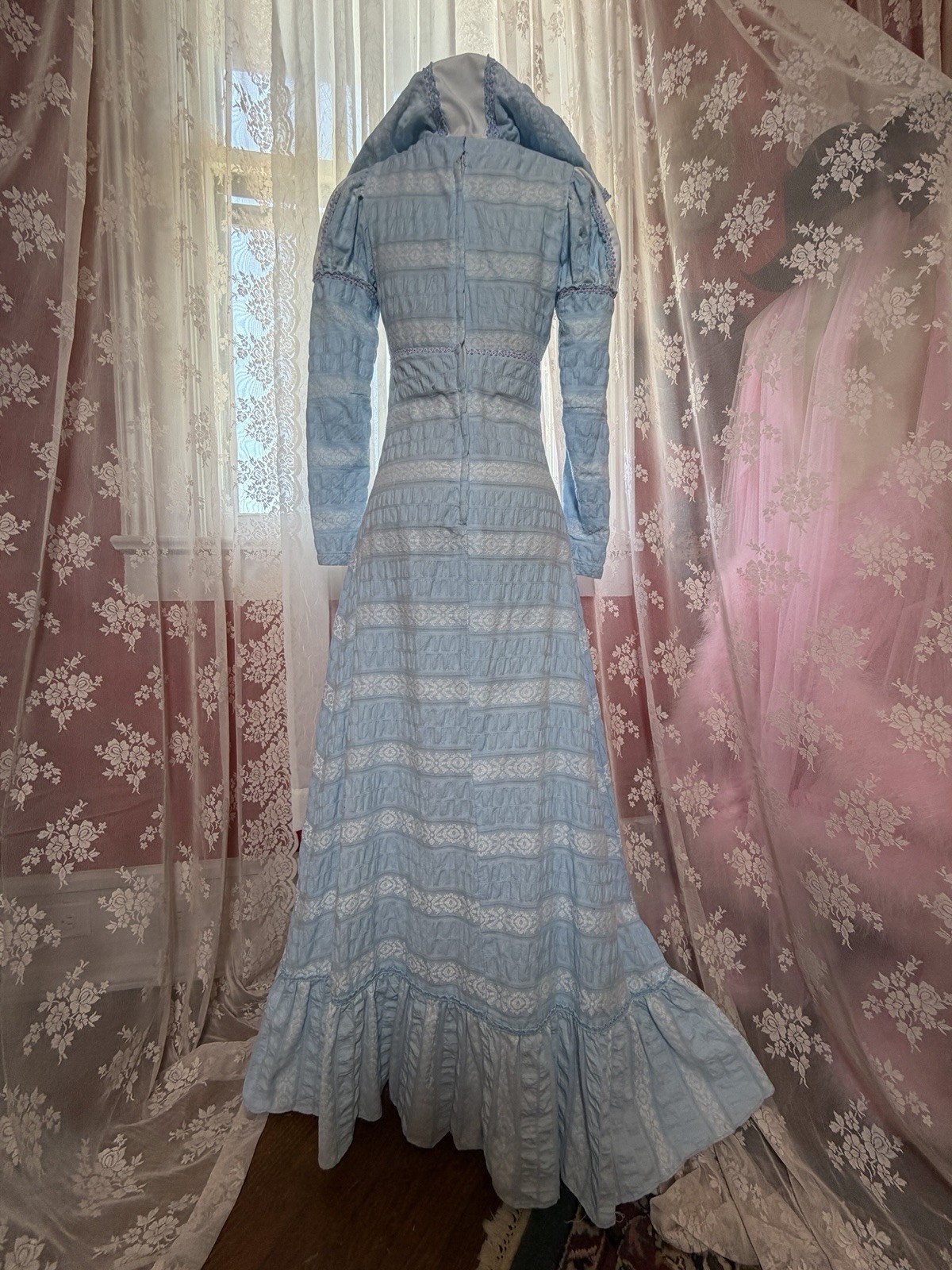 Rare White Label Gunne Sax Blue and White Hood with Blue and Pink Trim, 7
