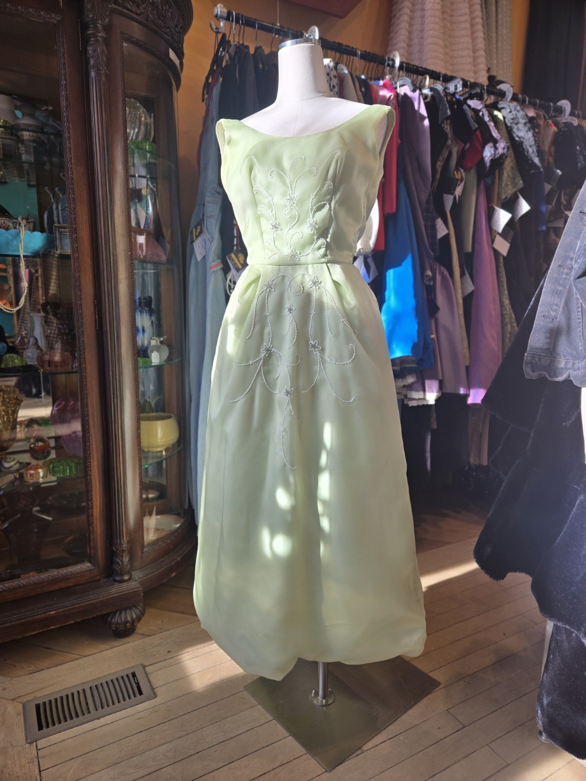 VTG 1960s Princess Pastel Green Organza Sleeveless Maxi Dress Floral Beaded