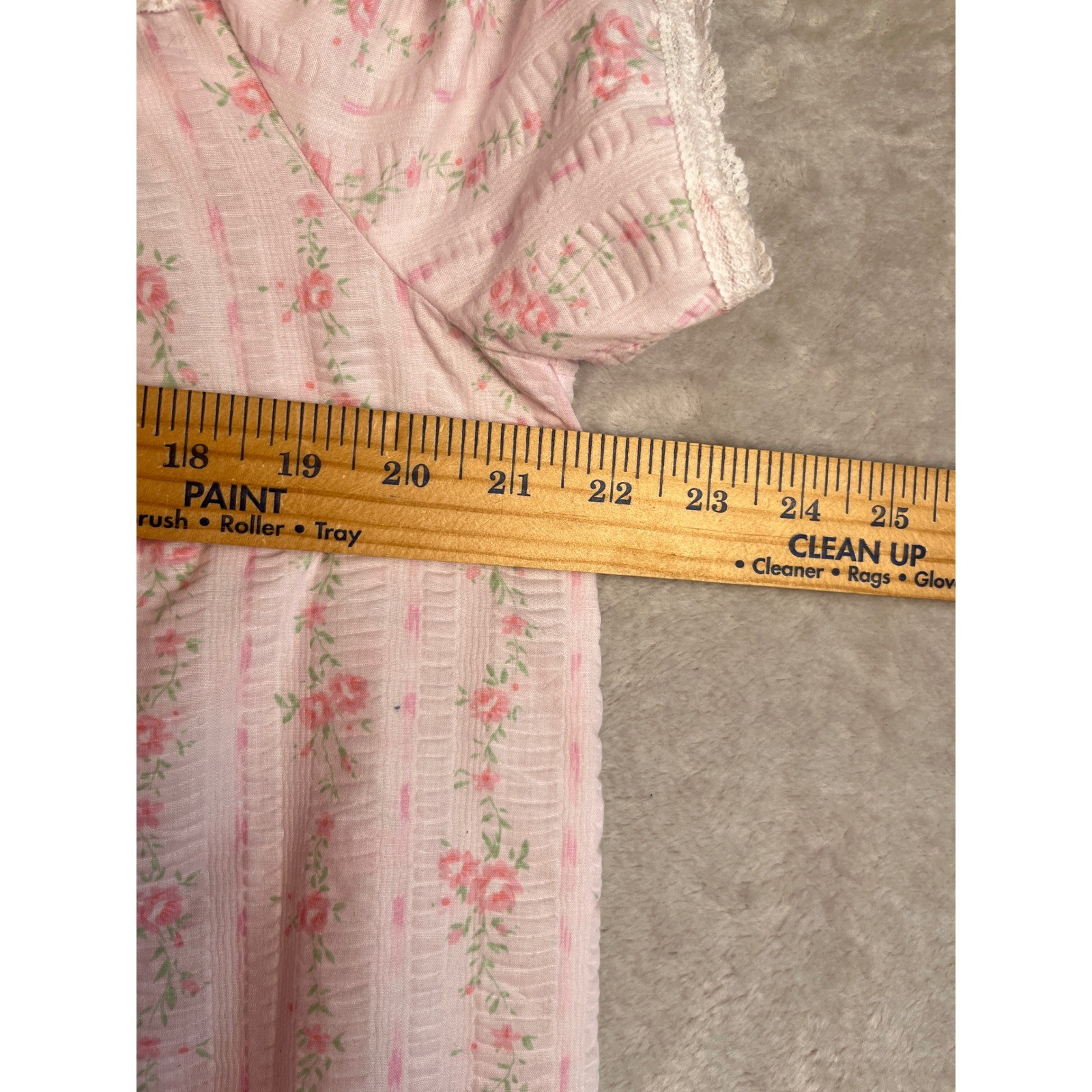 Vintage Character Nightgown Robe Set Medium Pink Floral Lace Grandma Cottagecore