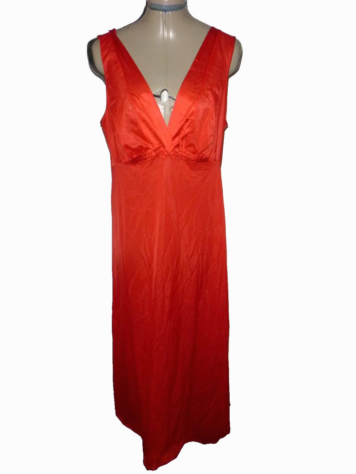 Vtg 60’s Vanity Fair Red Full Sweep Nightgown Size 38 Bust