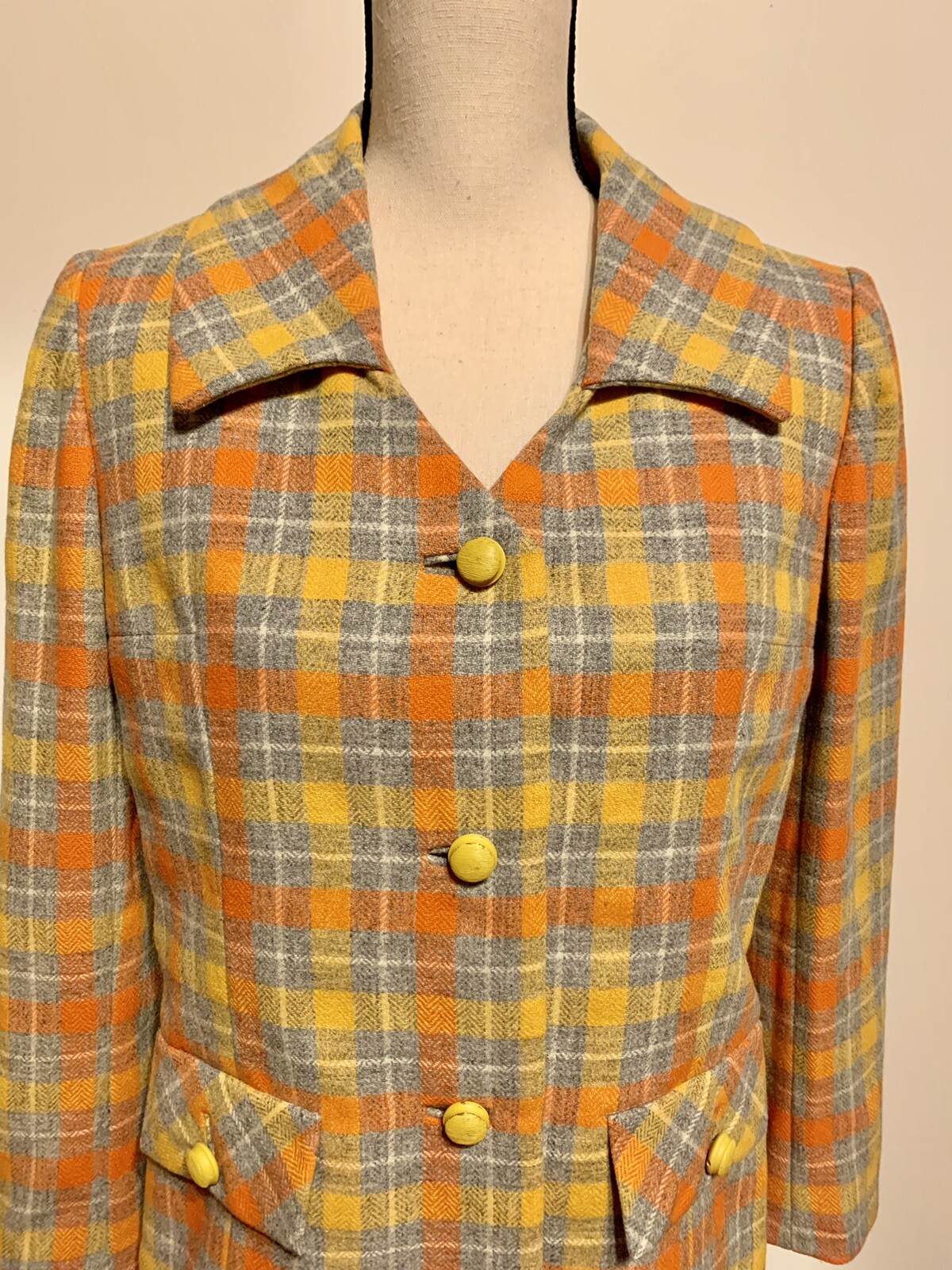 Amazing! Vintage Hand Tailored Plaid Wool Blend Blazer by Harrods of California