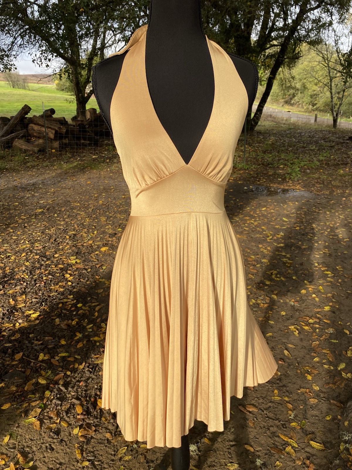 Fabulous Marilyn Monroe – Style Gold Halter Dress WM SZ S