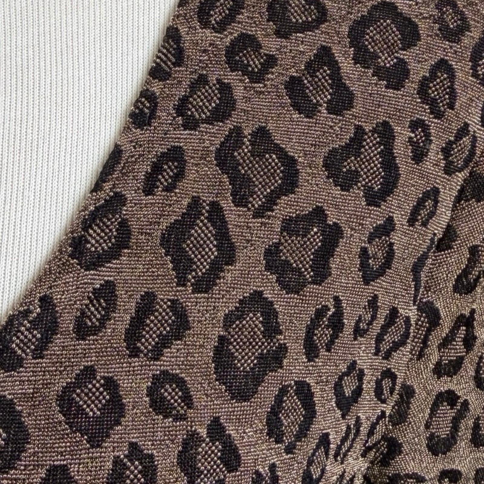 Vintage Leopard Print Stretch Knit Shirt Size Medium 8 Animal Pattern Boxy Cut T
