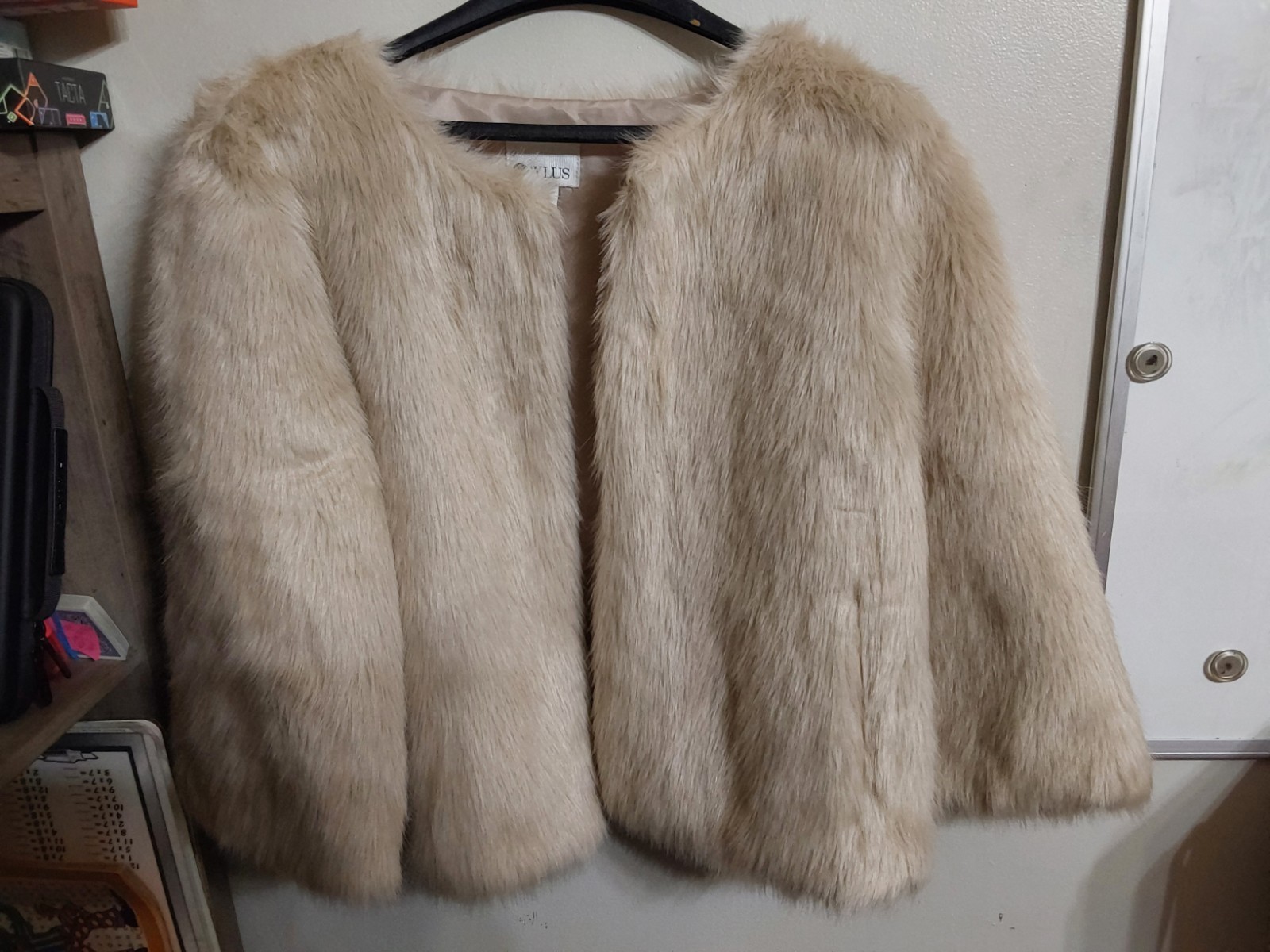 Stylus Faux Fur Elegant Hip Length Coat Cream Long Pile Size XL Casual Wear