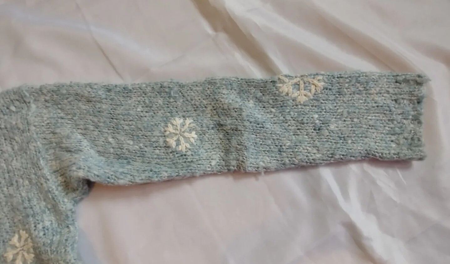 Vintage 80s Teddy Bear Chunky Knit Winter Snowflake Sweater. Mandal Bay Size 7/8
