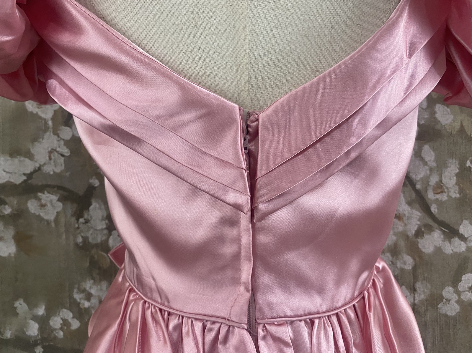 VTG 70’s Pink Satin Union Made Coquette Back Cascade Prom Bridesmaid Dress S