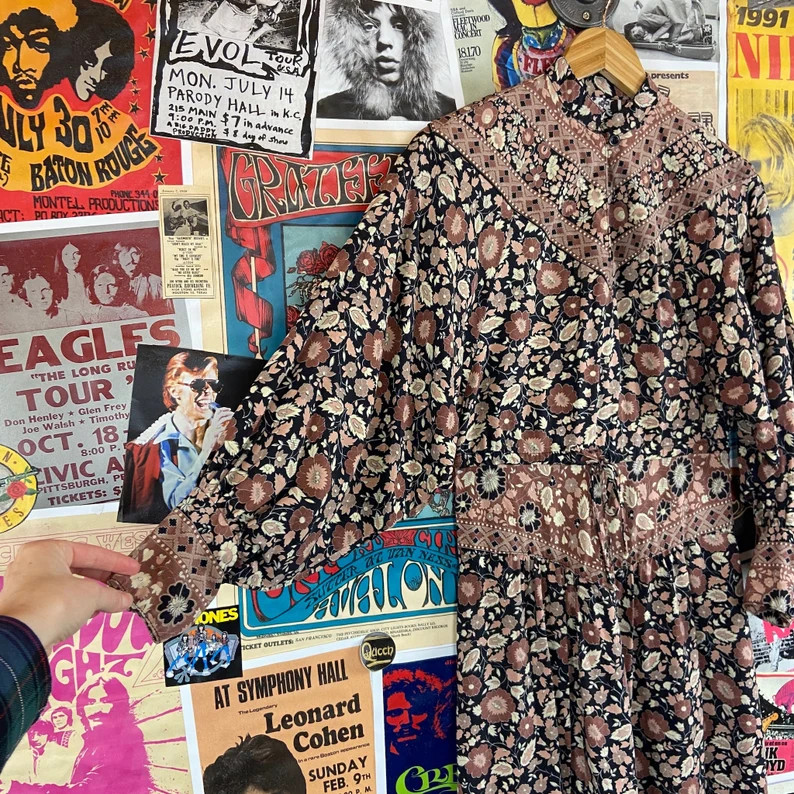 Vintage Women’s 70s Brown Floral Foxy Lady Long Sleeve Boho Western Dress Size 2