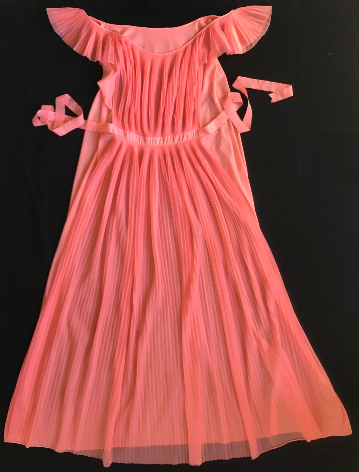 Vanity Fair Coral Pleated Tie Back Gown Slip Dress Negligee Nightgown 36