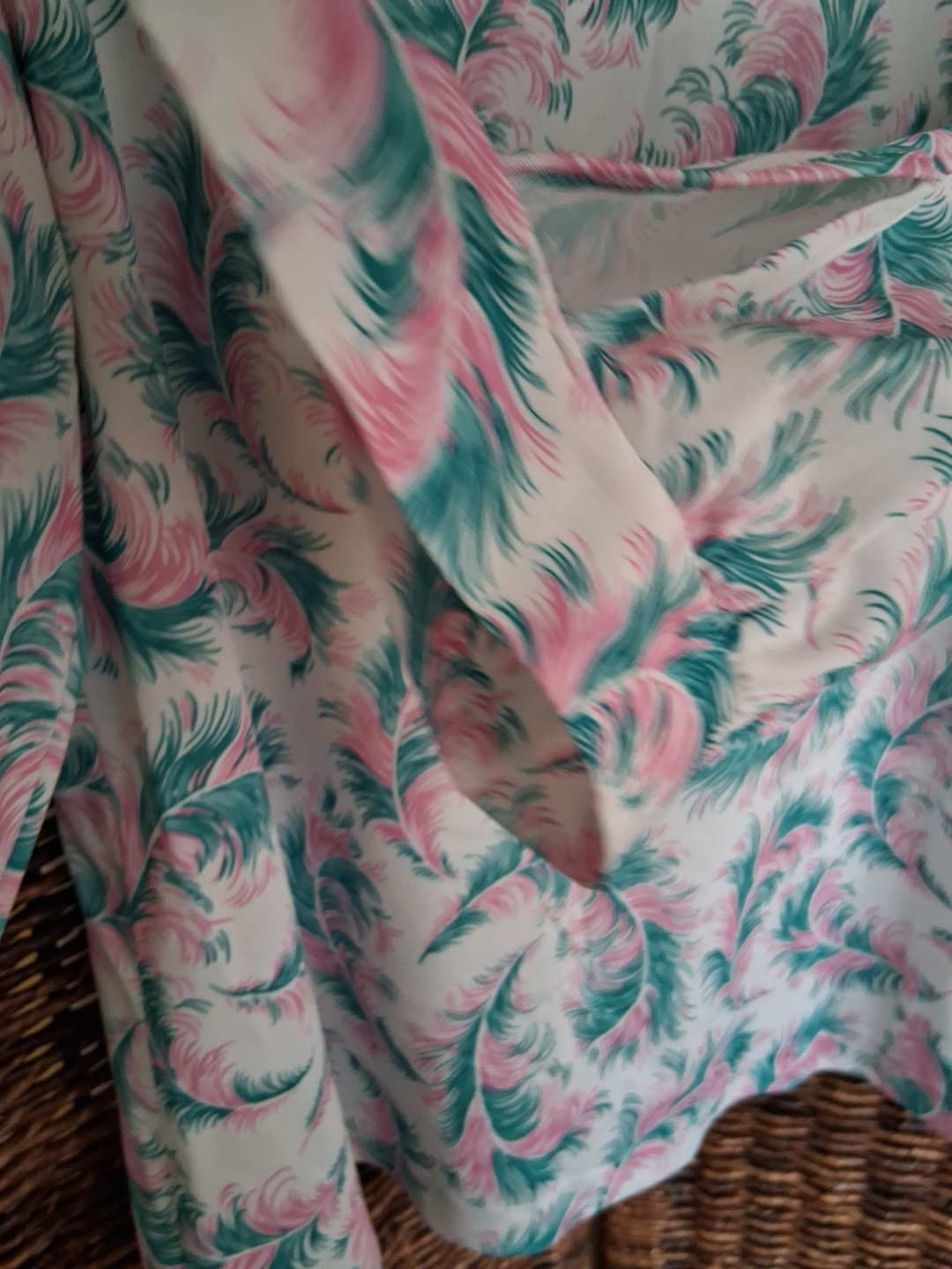 Vintage 70s Blue And Pink Paisley Feathers Med? Retro Disco Groovy Mod Unbrand