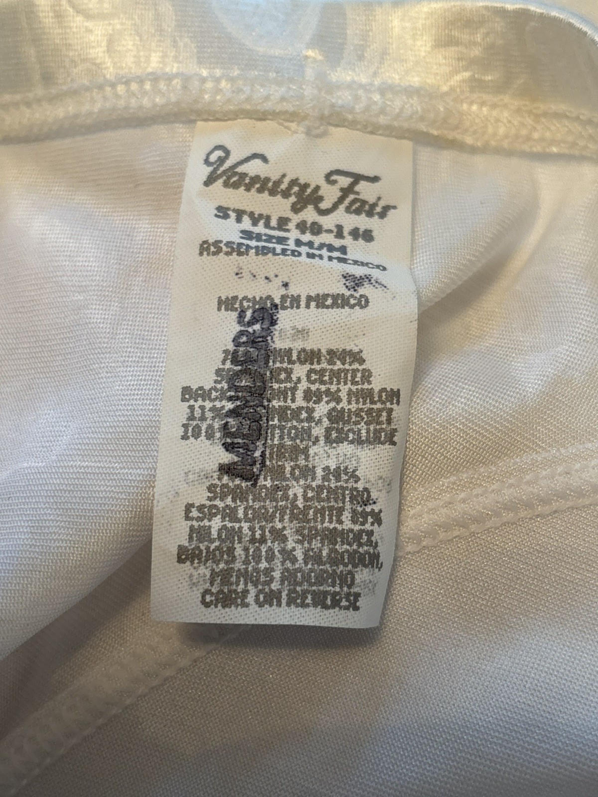 Vintage Vanity Fair White Nylon / Spandex Panties Floral Design Size Medium NOS