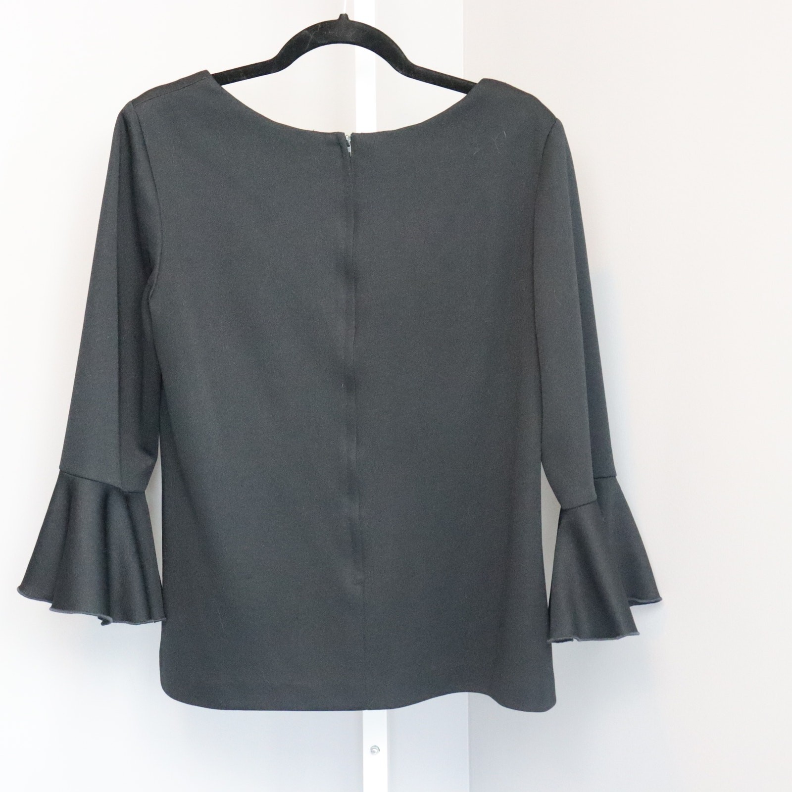 Vintage Miss Shaheen top with tulip cuffs Size 18
