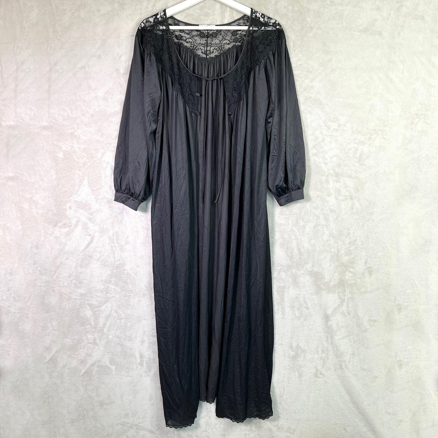 Vintage Miss Elaine Small Black Peignoir Robe Semi Sheer Lingerie 70’s Goth Glam