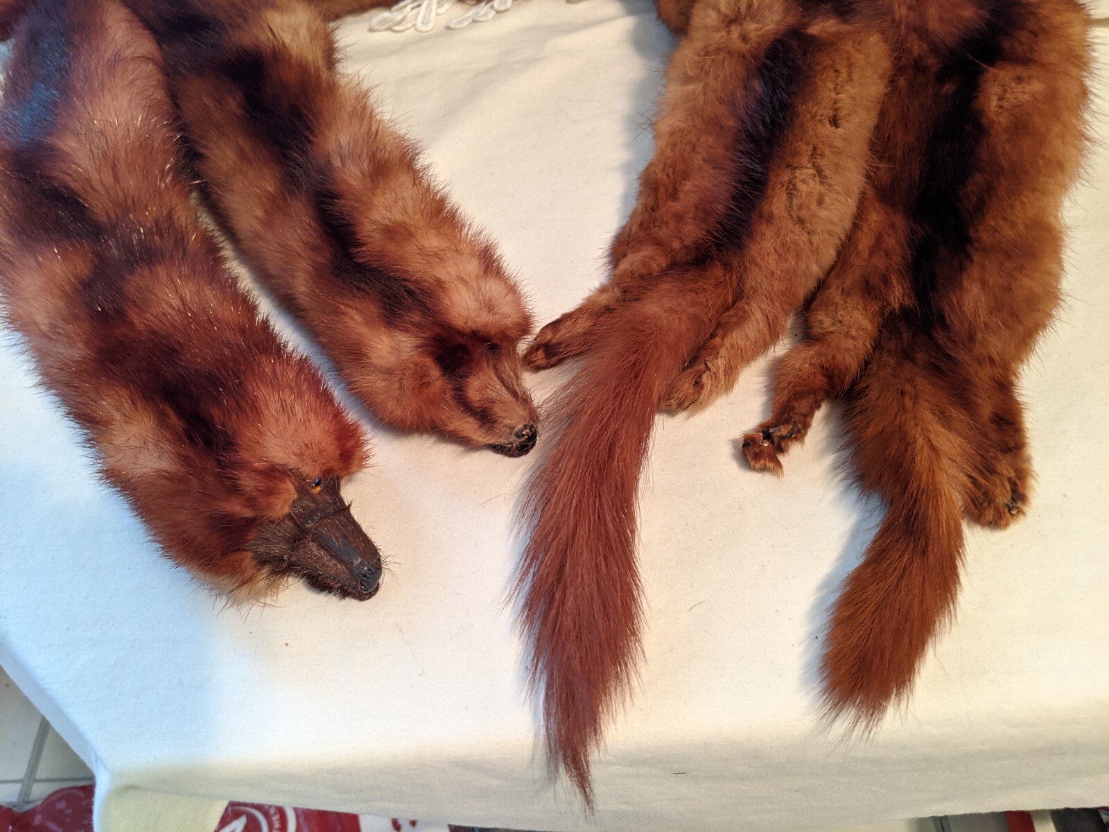 Vintage 6 Pelt Mink Fur Stole Scarf Shaw 44 inches Long Mouth Clasp Or Button