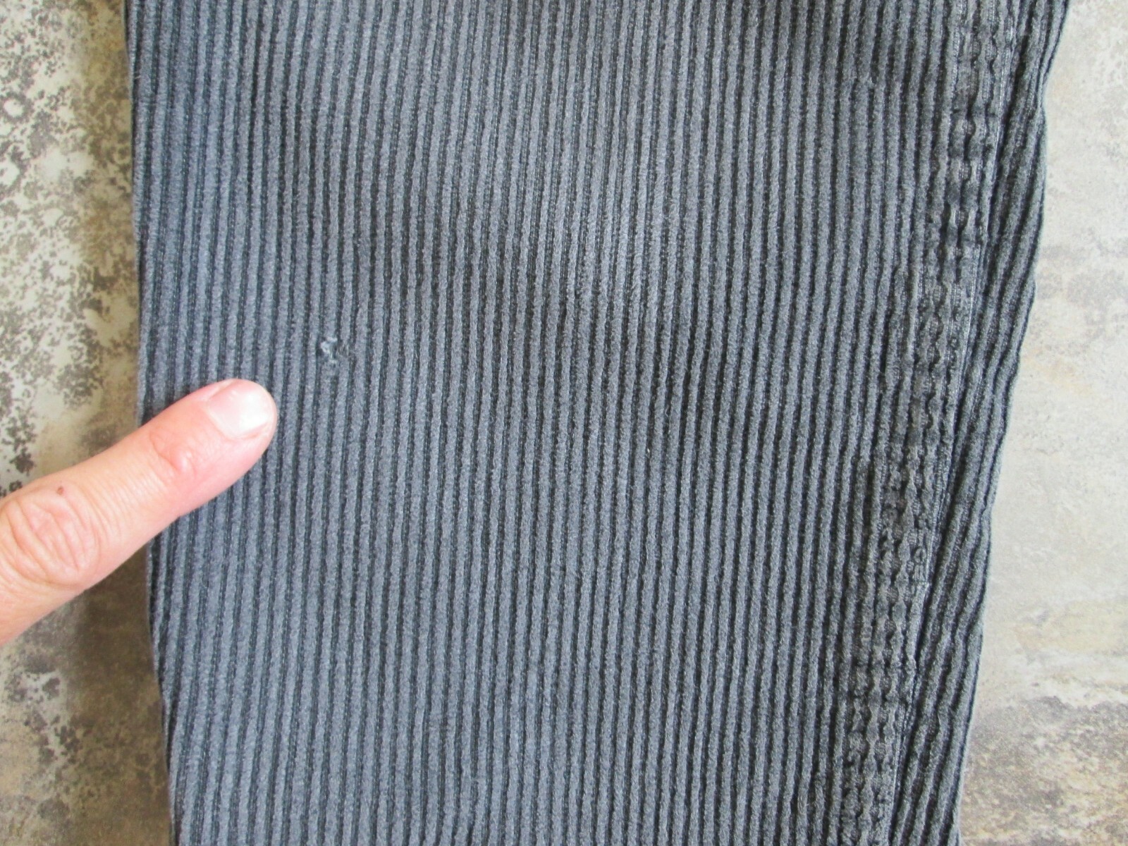 VTG Lawman Pants Juniors 21×27 High Waist Faded Black Corduroy Tapered Skinny