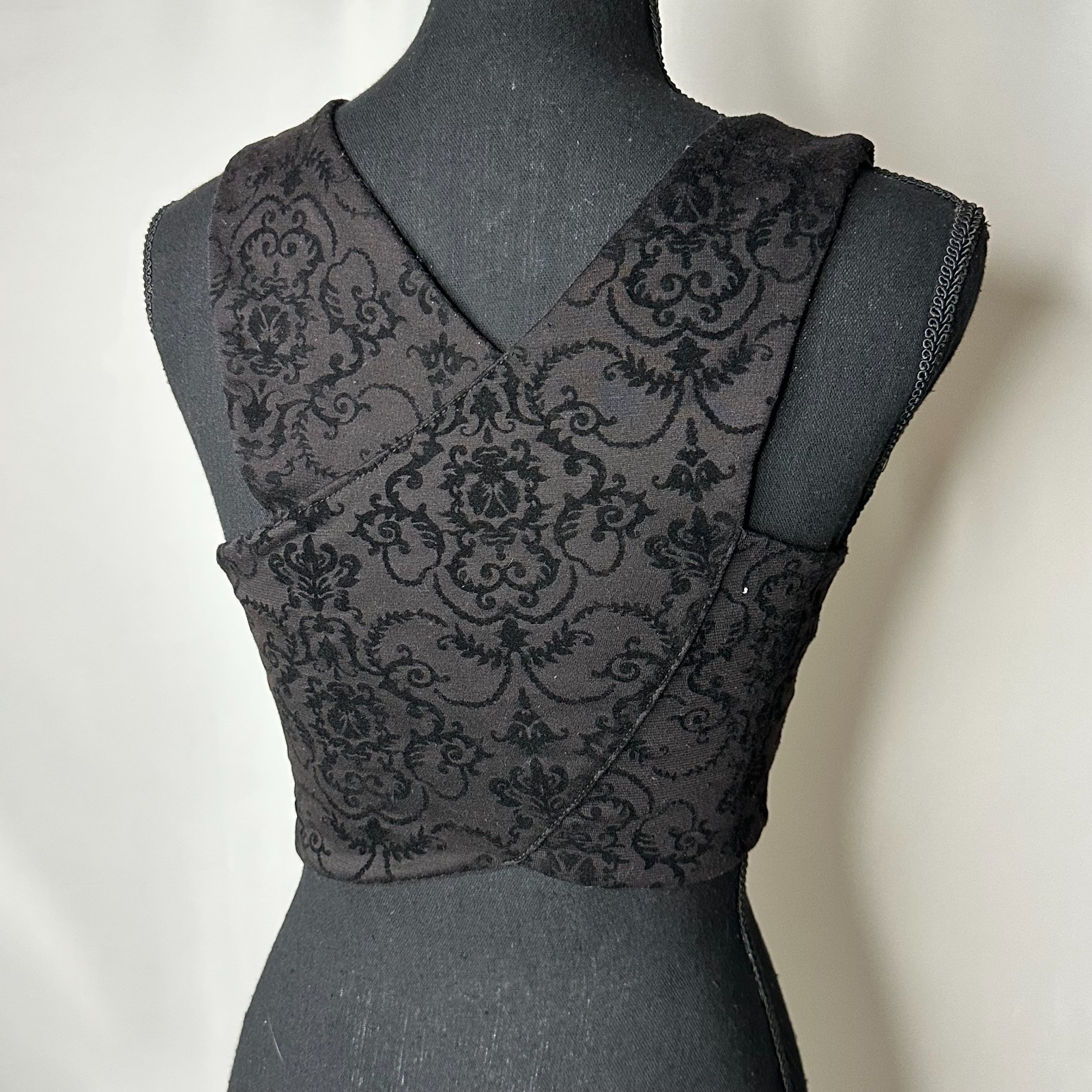 Vintage 90s Y2K Goth Arden B Black Velvet Crop Top Small Women Clubwear Filigree