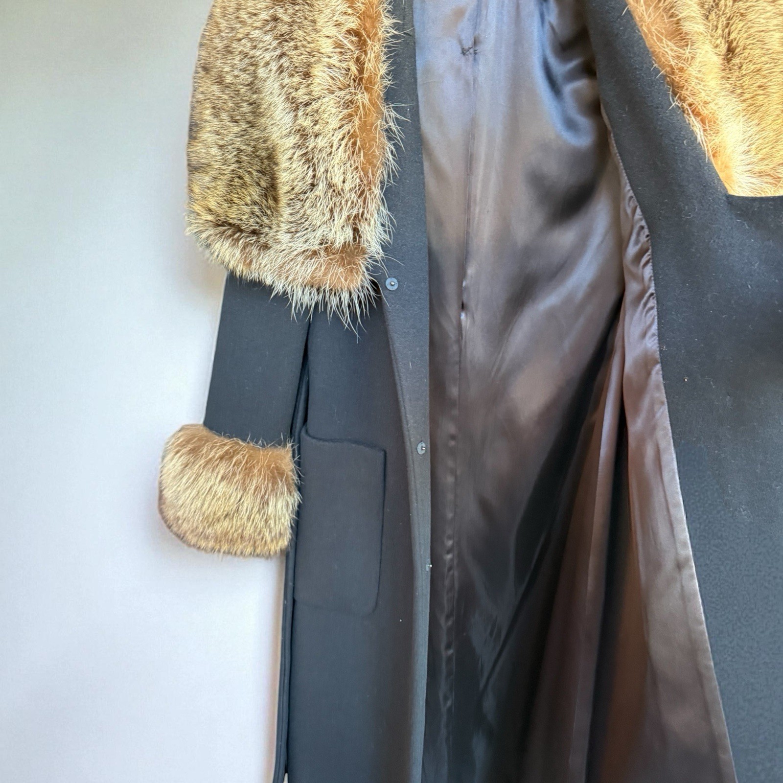 Absolutely Gorgeous Vintage black wool coat with Raccoon fur collar and wrists
