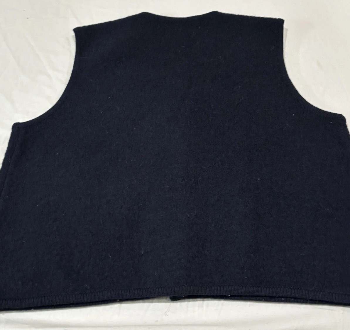 Vintage Chelsea Campbell Blue 100% Pure New Wool Vest Embroidered Size Large