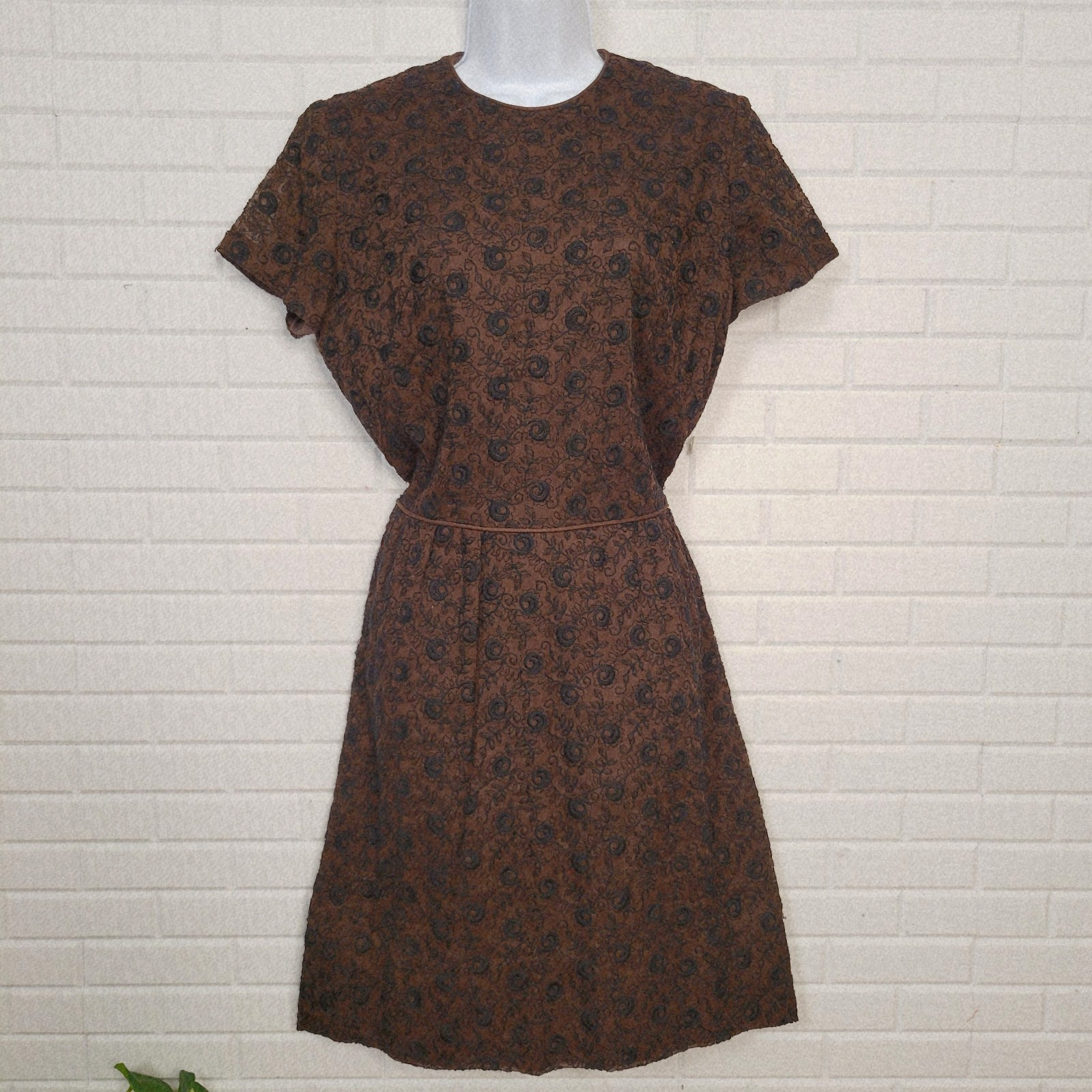 Vintage 1960s Miss Couture Day Dress Embroidered Cotton Dark Preppy Twee