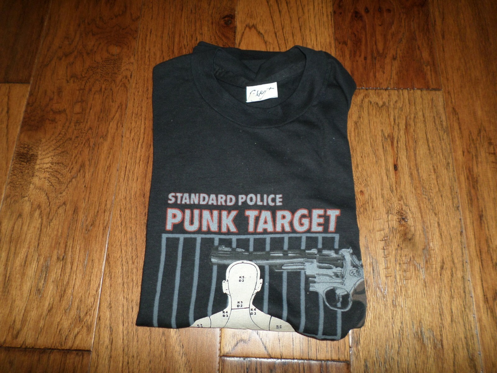 VINTAGE T-SHIRT POLICE PUNK TARGET MAKE MY DAY