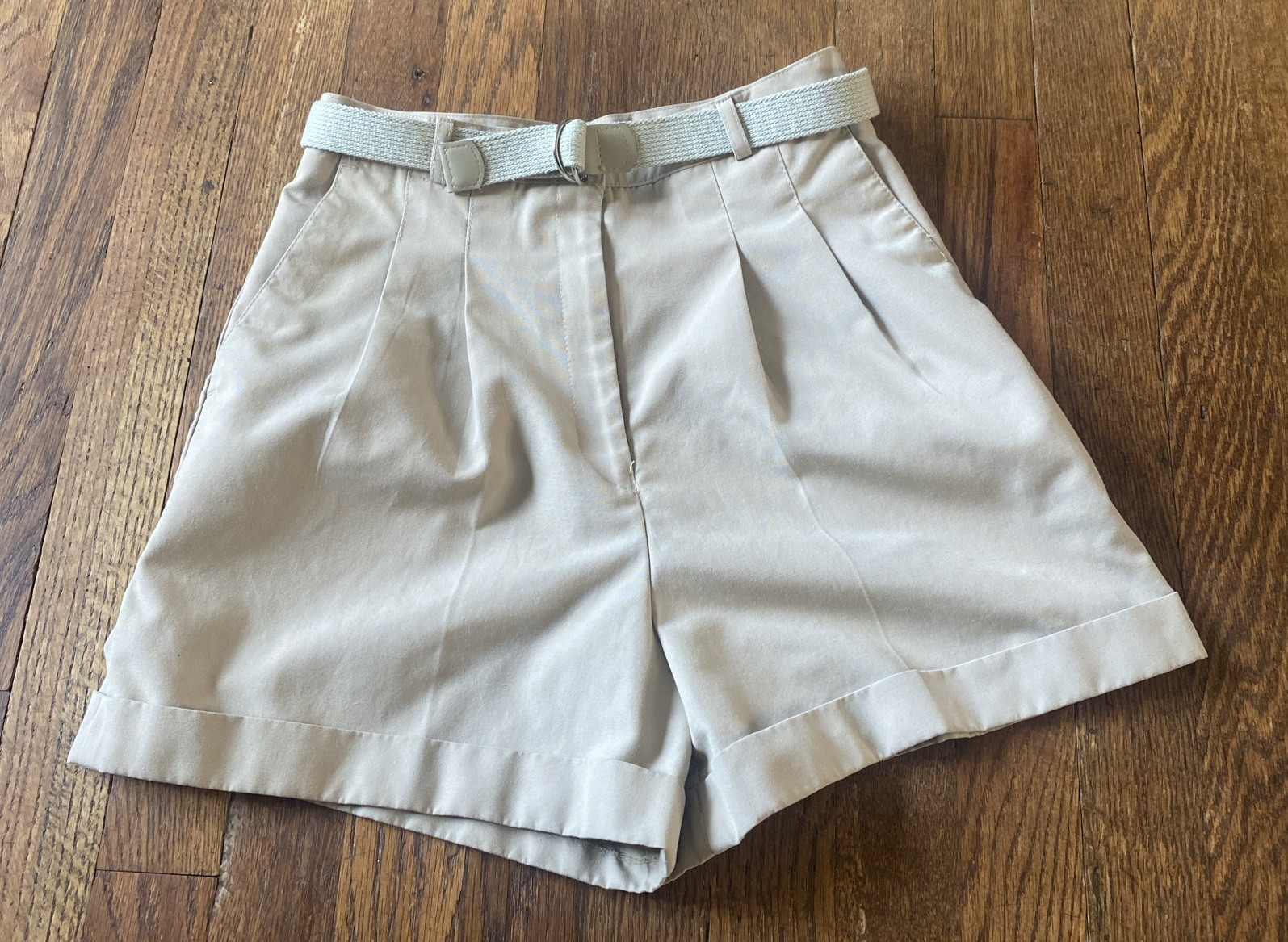 Vintage 90s Domino Pleated Khaki Shorts With Belt/ Size 6