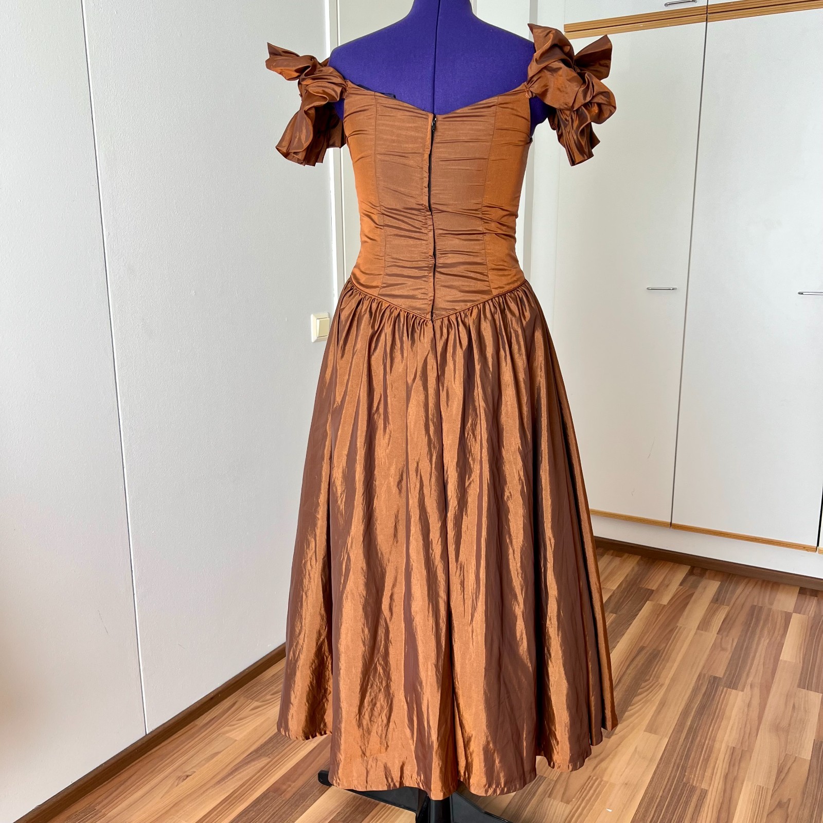 1980s JOHN CHARLES Off Shoulder Cocktail Gown Prom Party Taffeta Gala Evening