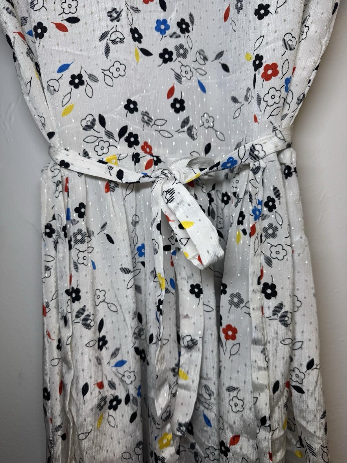 Vintage floral dress size small excellent condition white black, red yellow blue