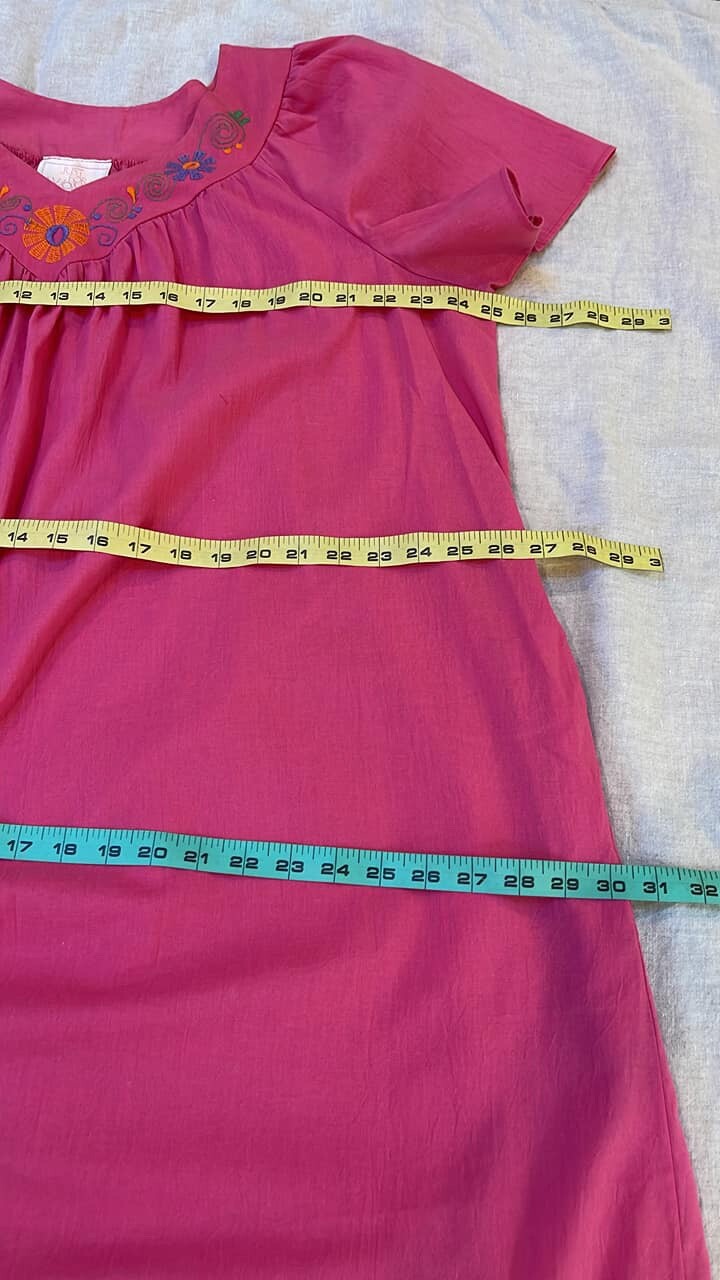 Vintage Super comfy embroidered pink tent dress 1980’s Just for Women
