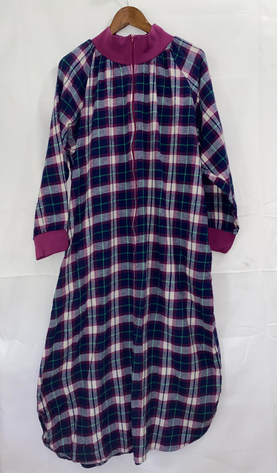 Vintage Metropolitan Housecoat Gown Robe XL Purple Plaid Flannel So Cozy