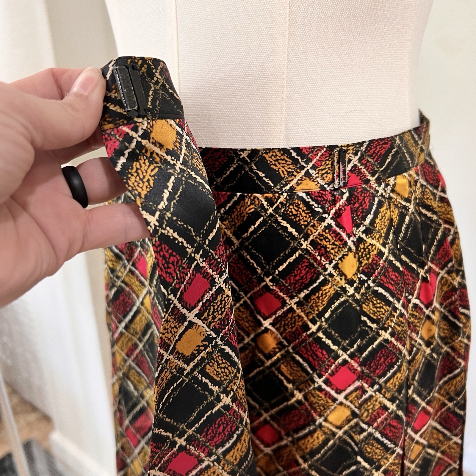 Vintage 26” Yves Saint Laurent Rive Gauche Skirt Runway Luxe Designer French