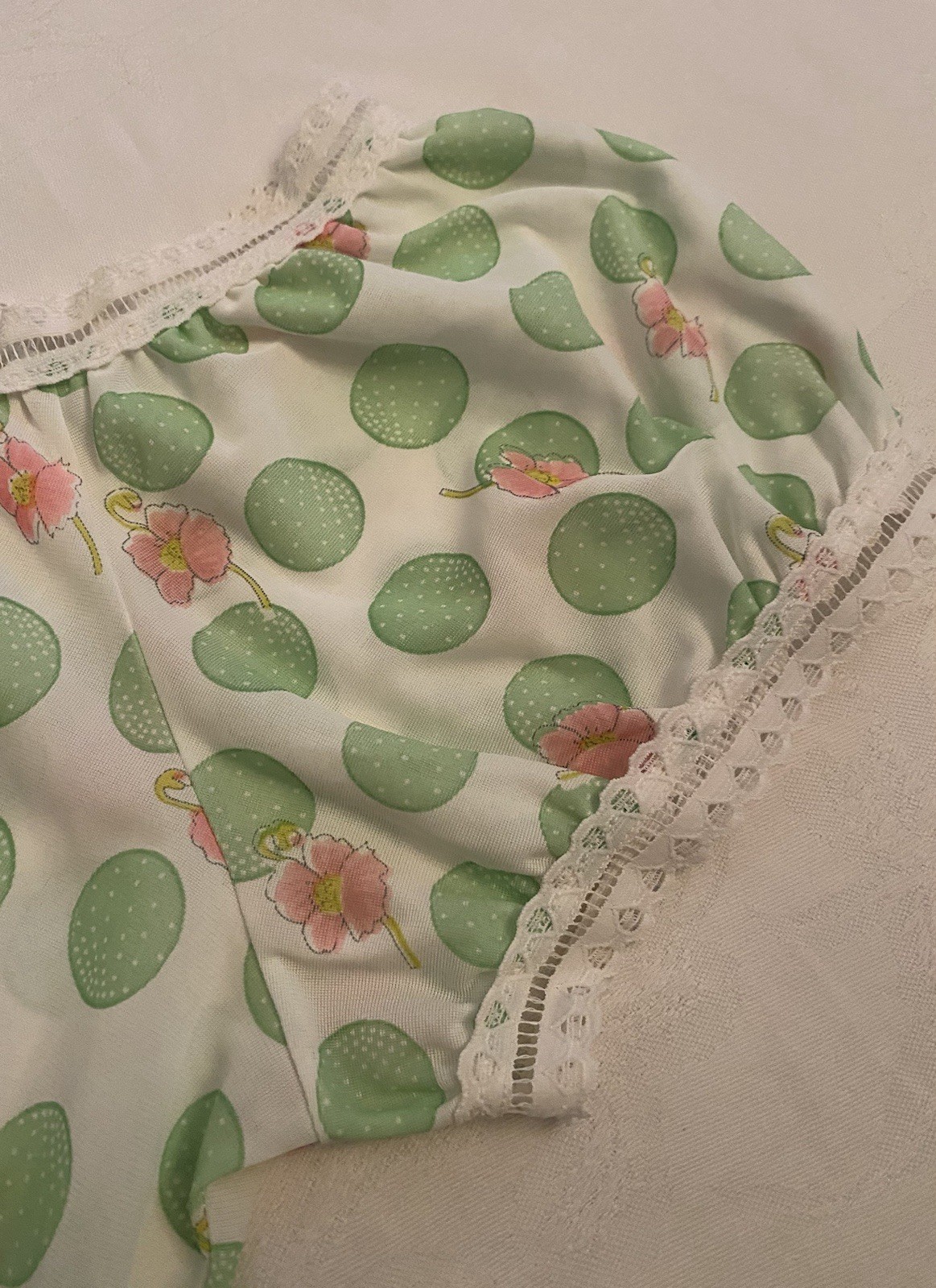 Vintage Nylon & Lace Babydoll Nightgown Size XL Nightie Lingerie Green and Pink