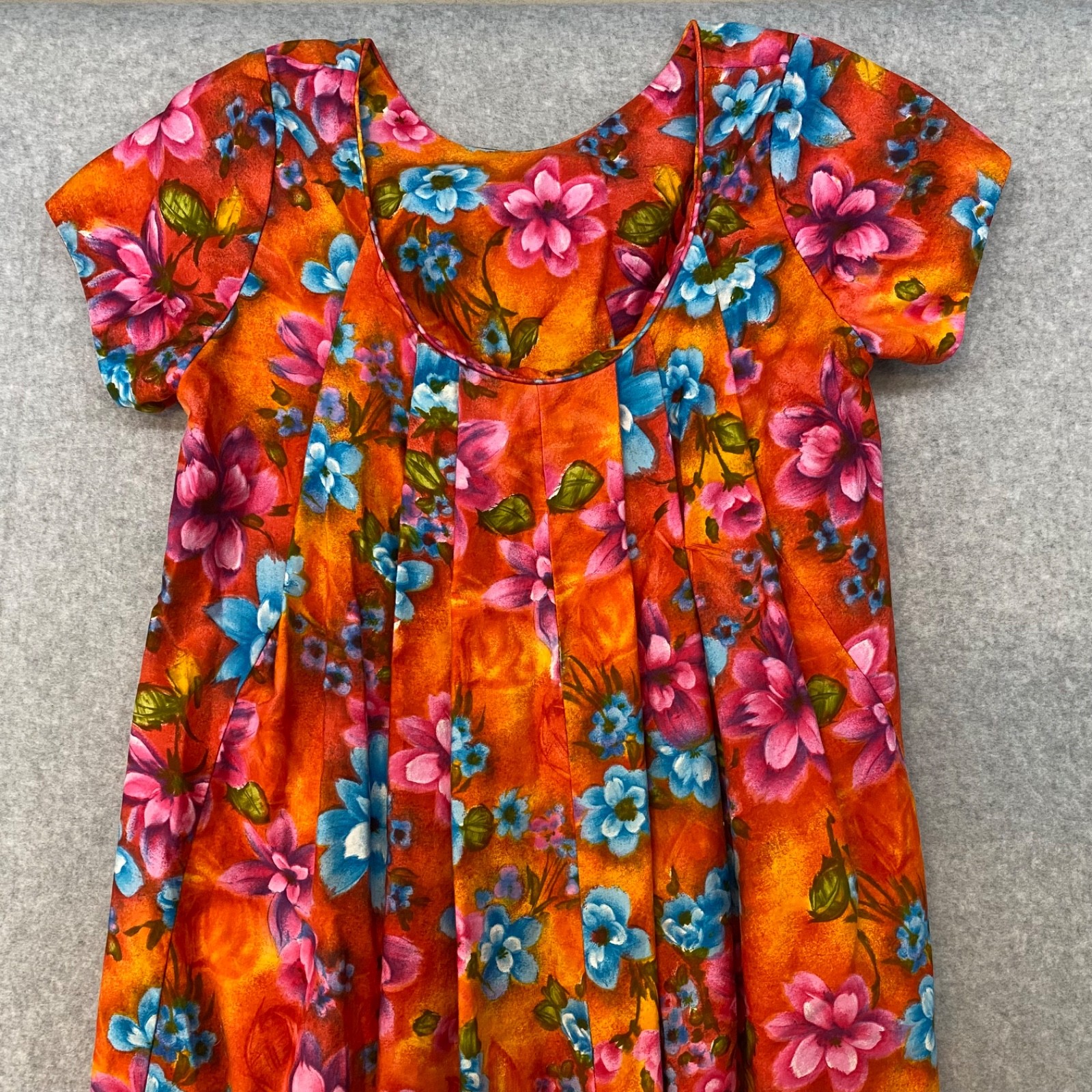 1960s Alice Polynesian Fashions Floral Hawaiian Retro Mod Resort Maxi Waterfall