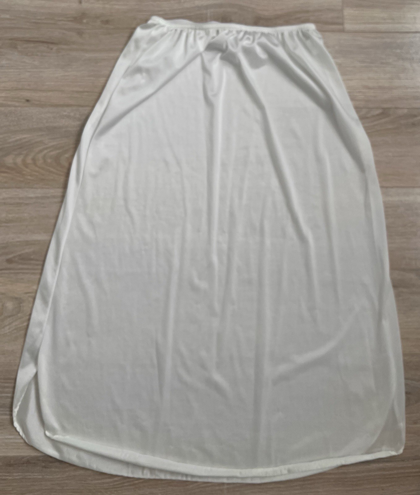 VTG Velrose Half Slip Women’s 1X 35” Long White Nylon Slit Lace Trim Made in USA