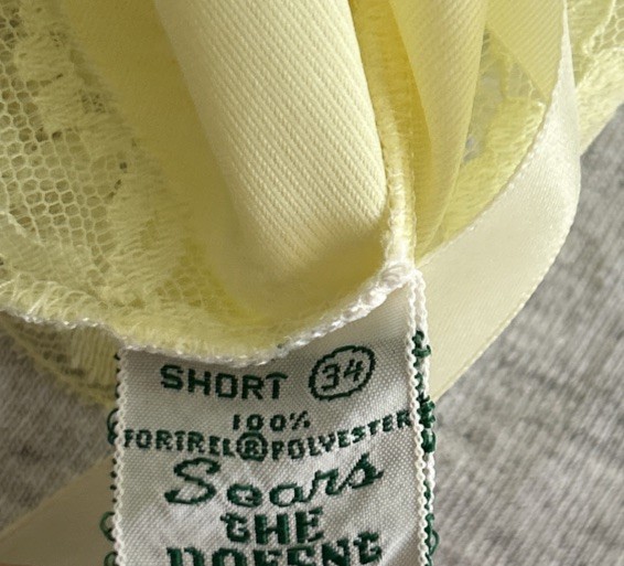 Sears The Doesnt Slip Full Slip Lace Trim 34 Short Yellow Vintage 60’s