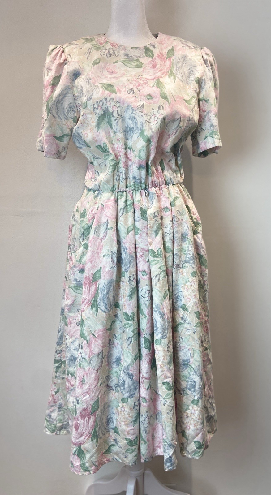 Vintage 1980’s VLP Petite Prairie Cottagecore Short Sleeve Floral Dress Size 8