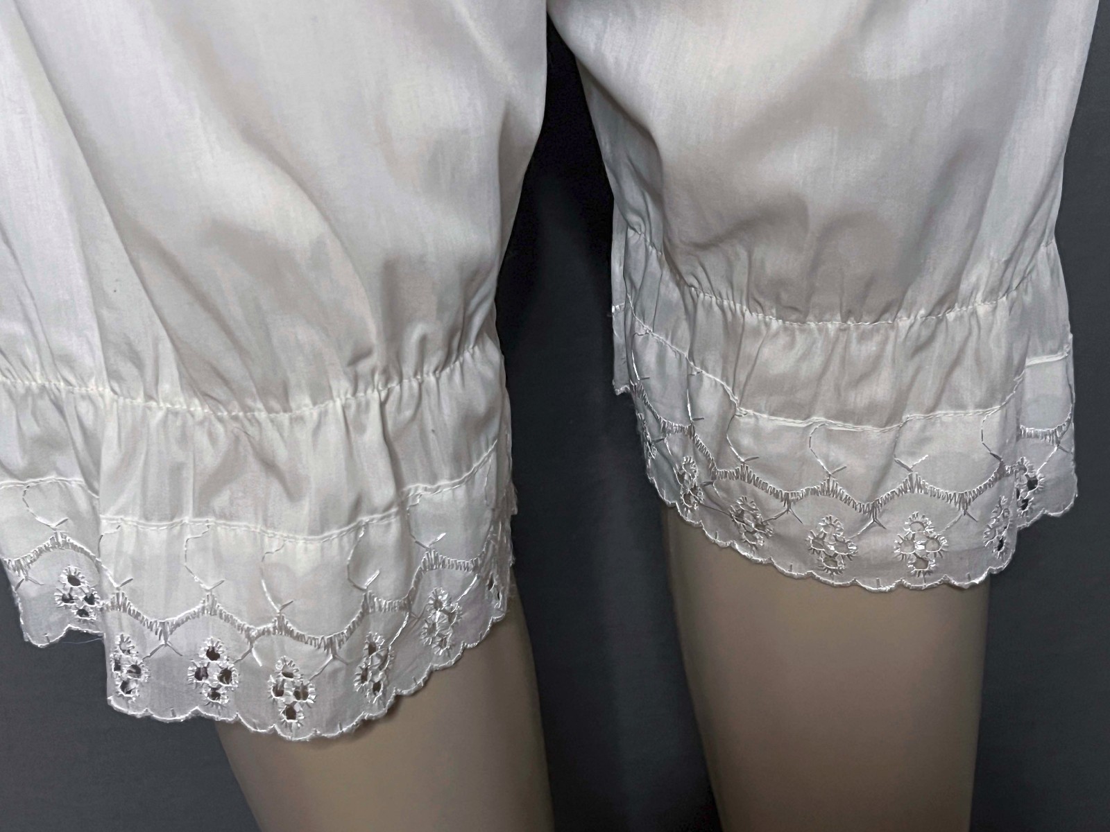 Vintage White Cotton Bloomers W/Lace Hem