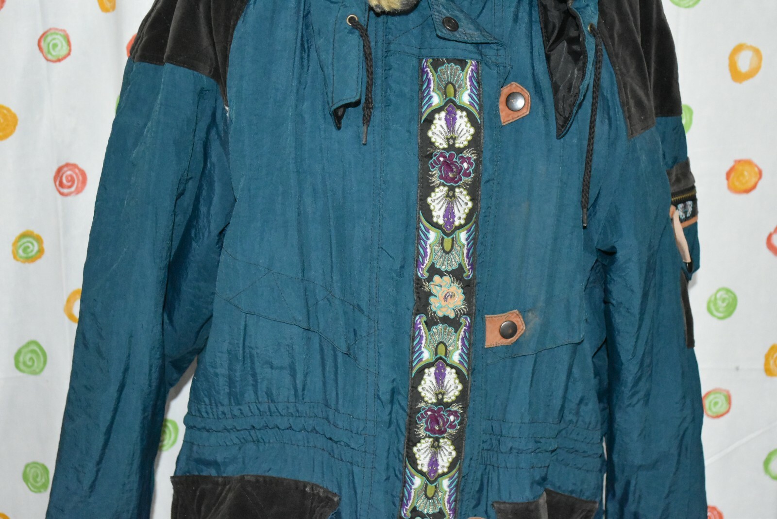 VINTAGE 1980’S LEARSI WOMENS Small blue hooded velvet accents COAT EUC