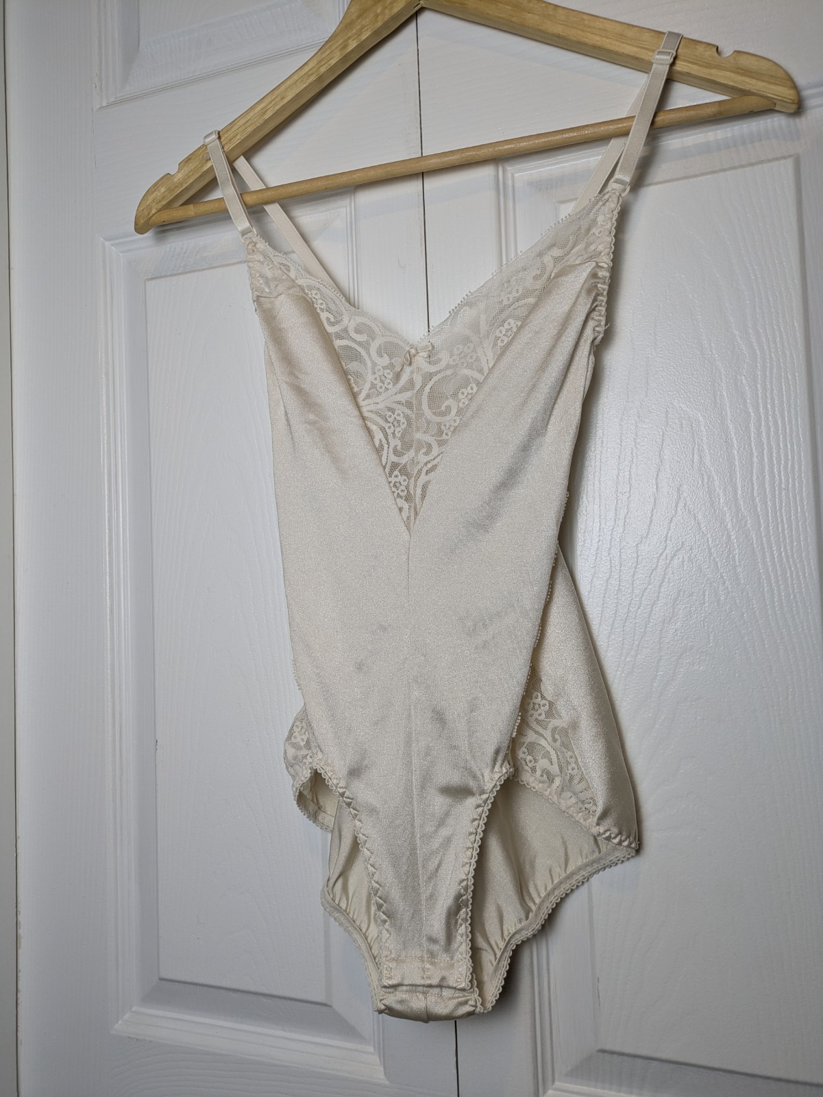 Vintage Maidenform „Private Affair” Shaping Bodysuit – Size 32 (S) – Cream Lace